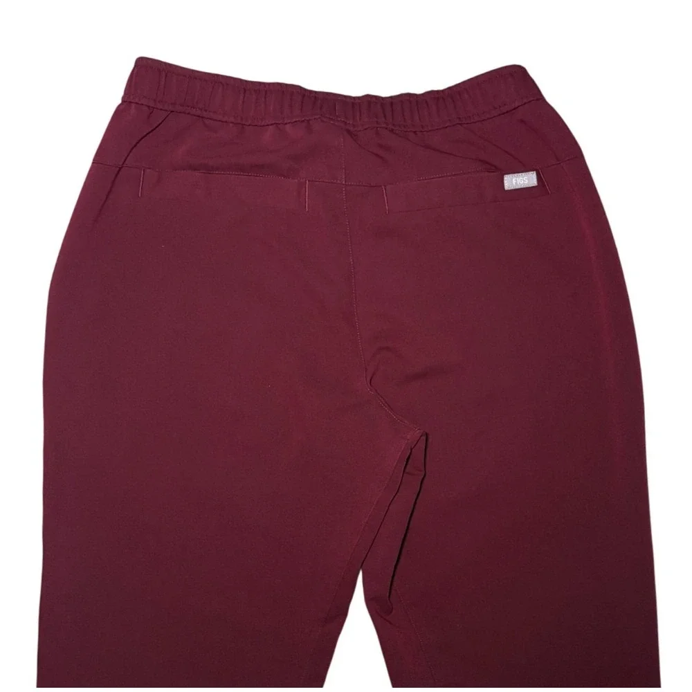 FIGS Tansen Burgundy Jogger Healthcare Scrub Pants Mens Size Small/Short